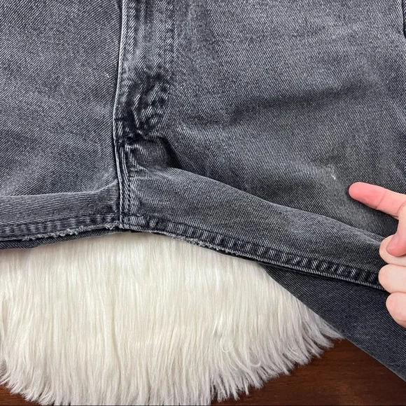 Vintage 1987 Levi's Size 30 (Tagged 33) Faded Black Denim Jeans - Picture 3 of 10